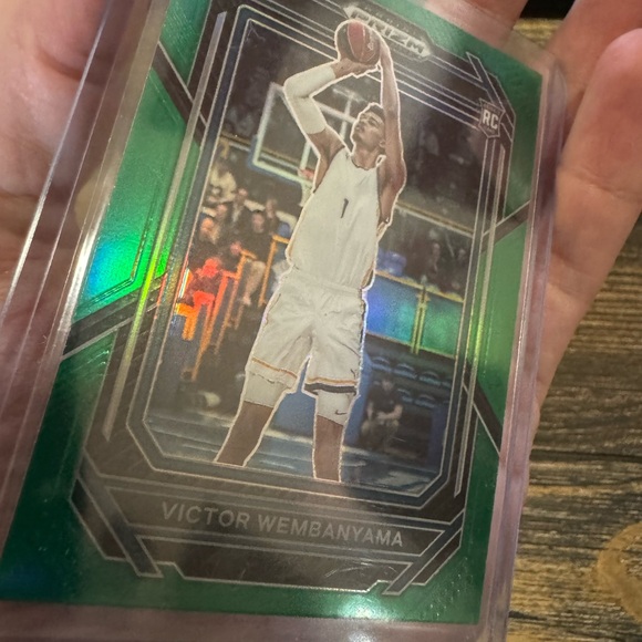 Wembanyama Rookie Card - Picture 2 of 4